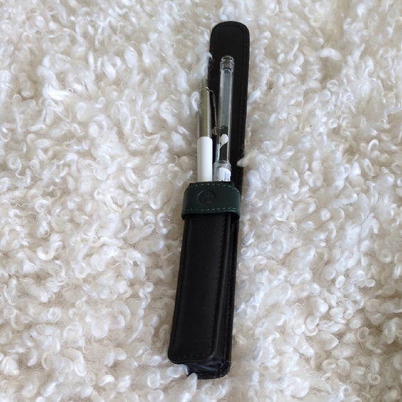 Pelikan Pen Holder - Picture 4 of 5